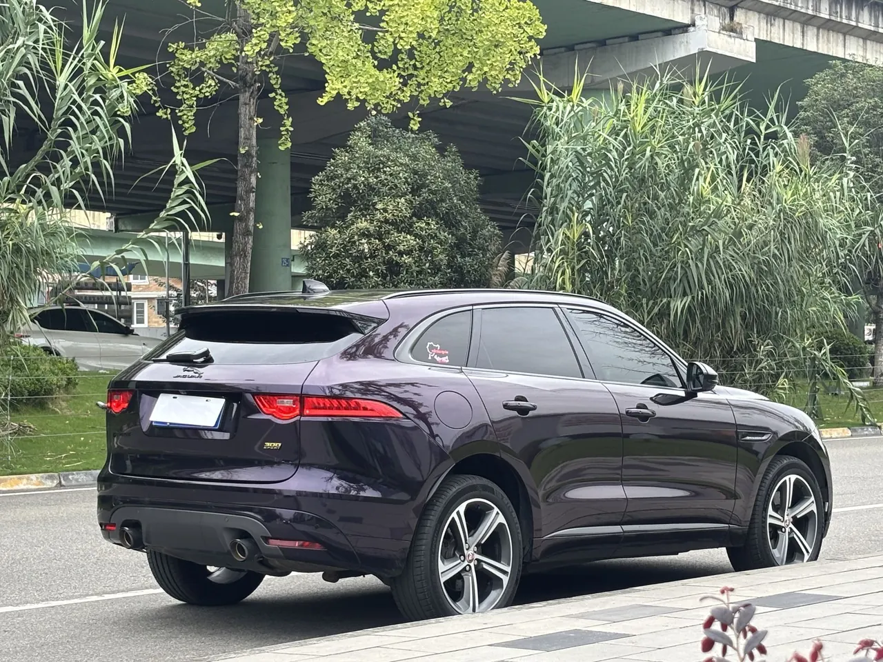 Jaguar F-PACE (Imported) 2020 F-PACE R-SPORT 2.0T 300-Sport Sports Edition Automatic 19