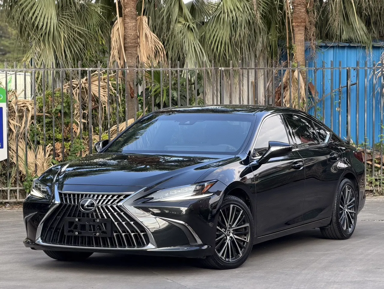 Open image lightbox: Lexus ES (Imported) 2022 ES300h 2.5 Stepless Premium Edition Automatic Gear