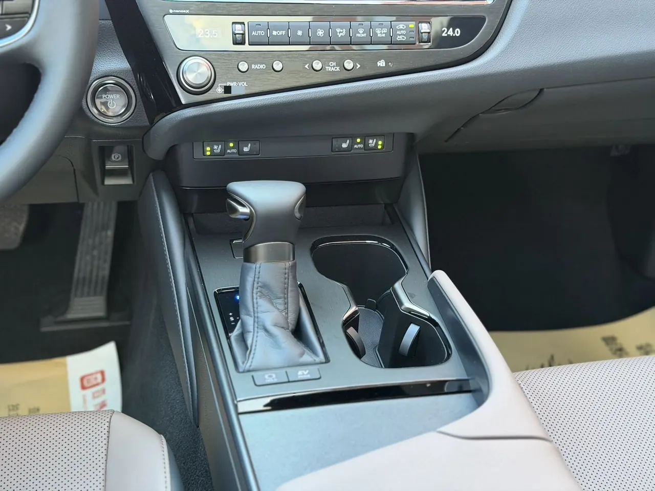 Lexus ES (Imported) 2022 ES300h 2.5 Stepless Premium Edition Automatic Gear 6