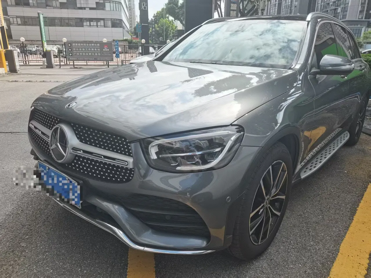 Открыть галерею: Mercedes Benz 2020 GLC 300 L 4MATIC 2.0T Dynamic Automatic