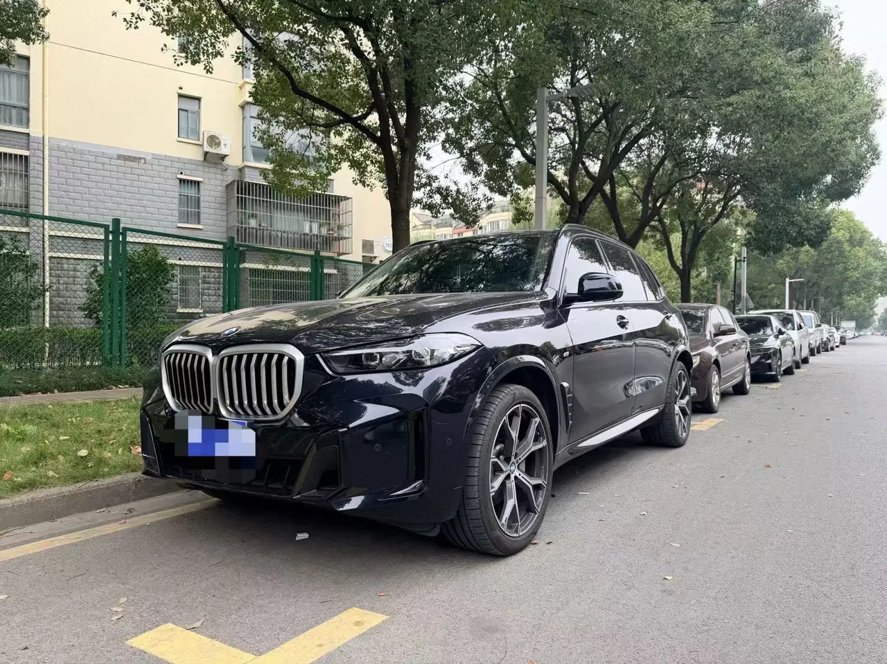 BMW 2025 X5 xDrive30Li 48V 2.0T exclusive m sports obsidian night suit automatic gear - View 1