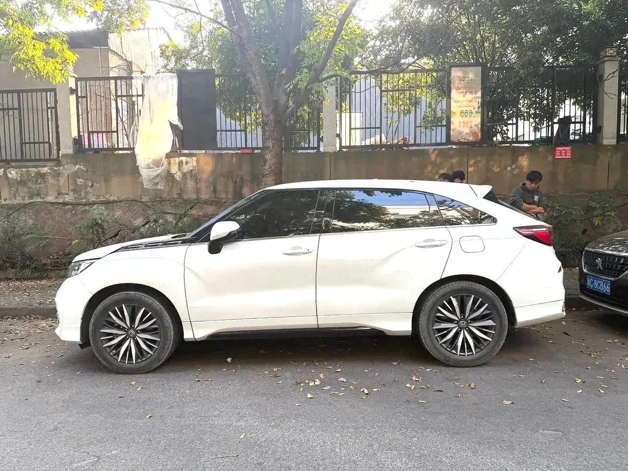 Honda 2020 Crown Road 2.0T 370TURBO Two-Drive Deluxe Automatic Gear 5