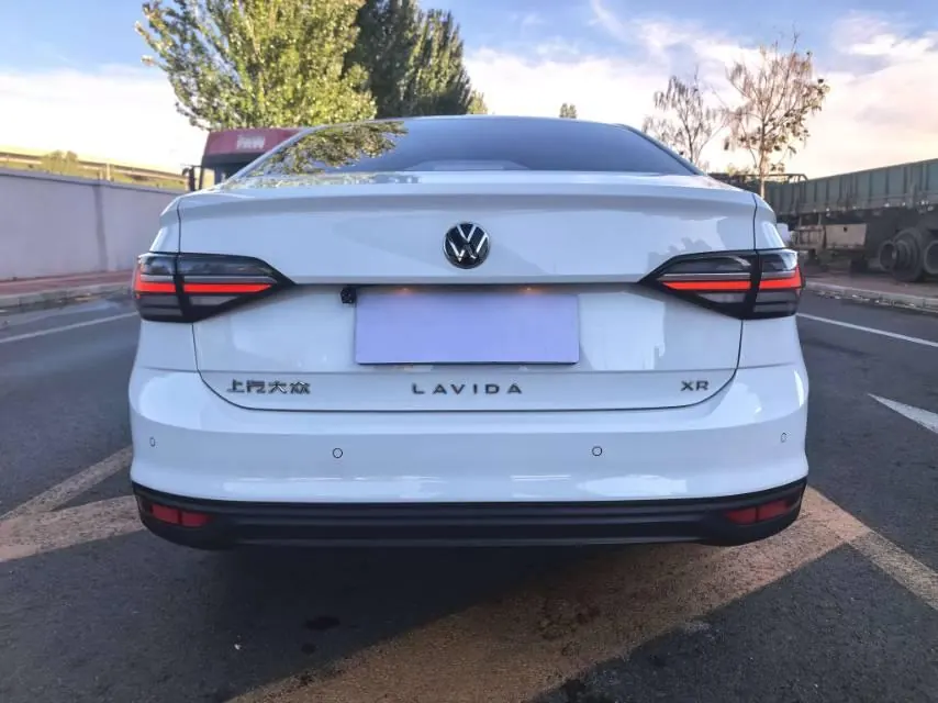 Volkswagen 2025 Lavida New Trend 1.5 Outstanding New Edition Automatic Transmission 9