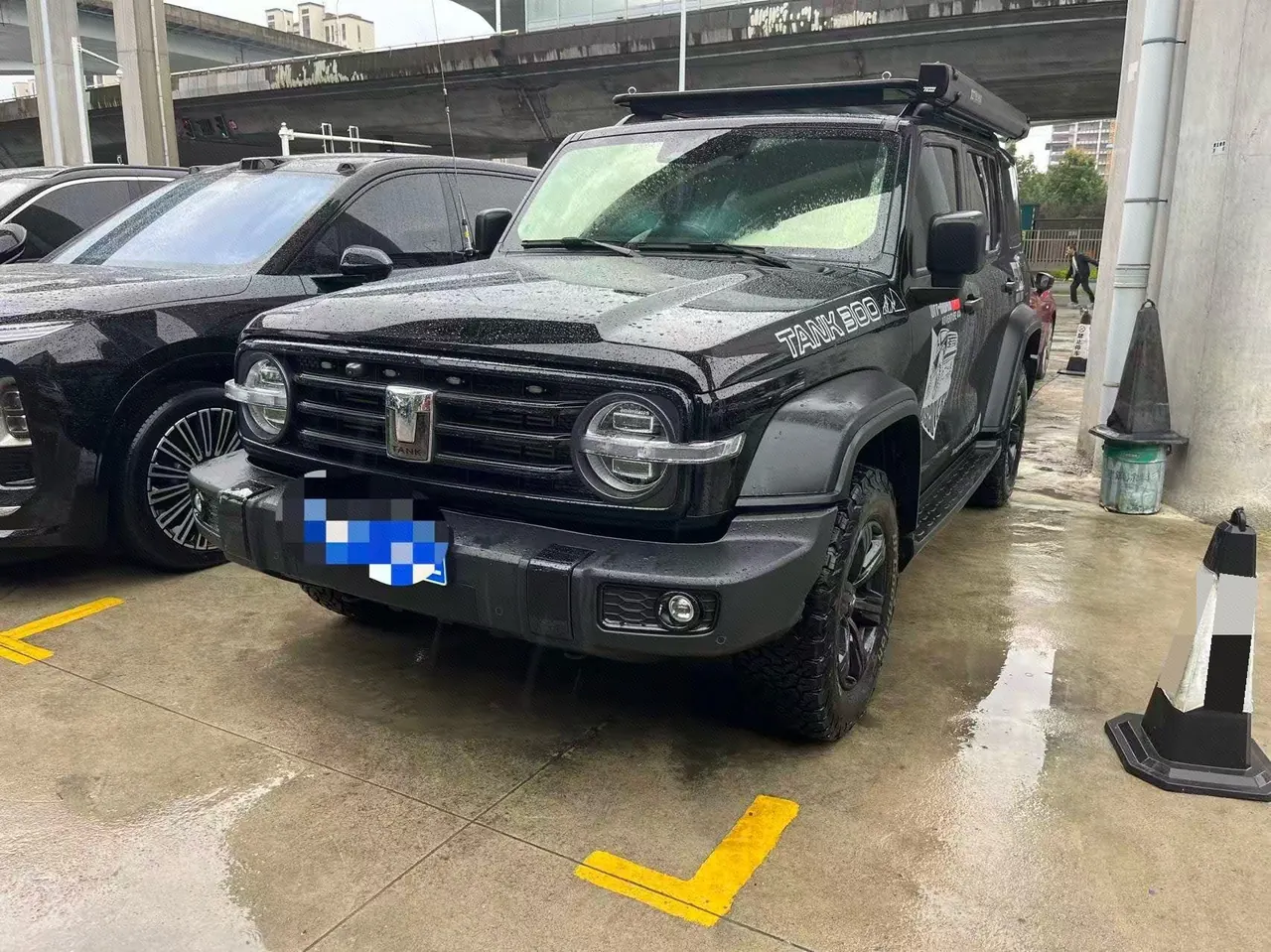 Открыть галерею: Tank 2021 Tank 300 2.0T Off-road Conqueror Automatic