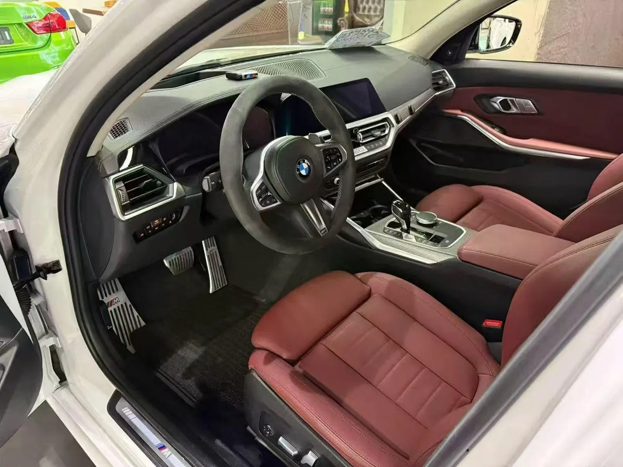 BMW 3 Series 2021 330Li xDrive 2.0T M Sports Obsidian Night Suit Automatic Gear 4
