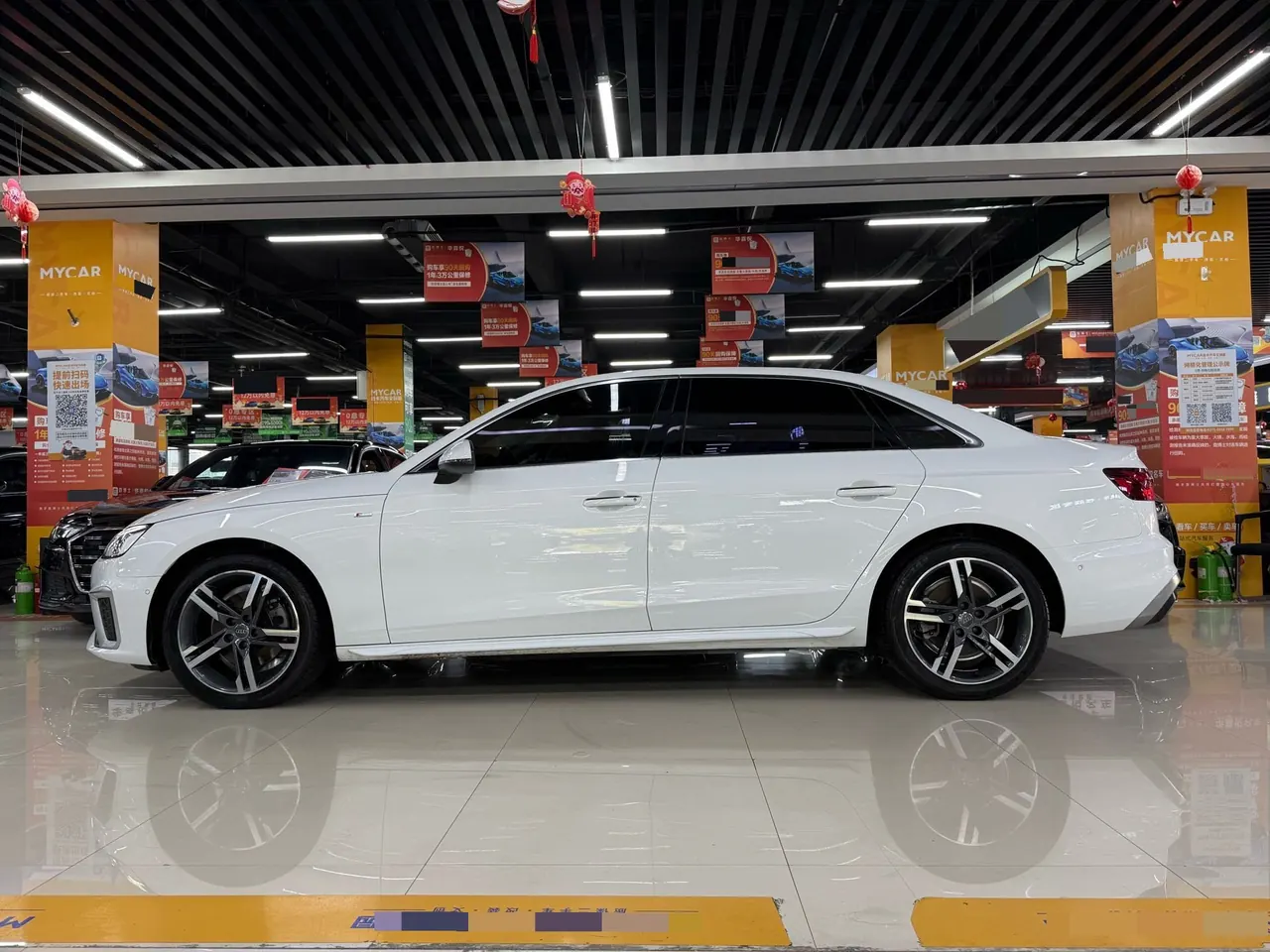 Audi 2020 A4L 2.0TFSI 40TFSI Deluxe Dynamic Automatic 2