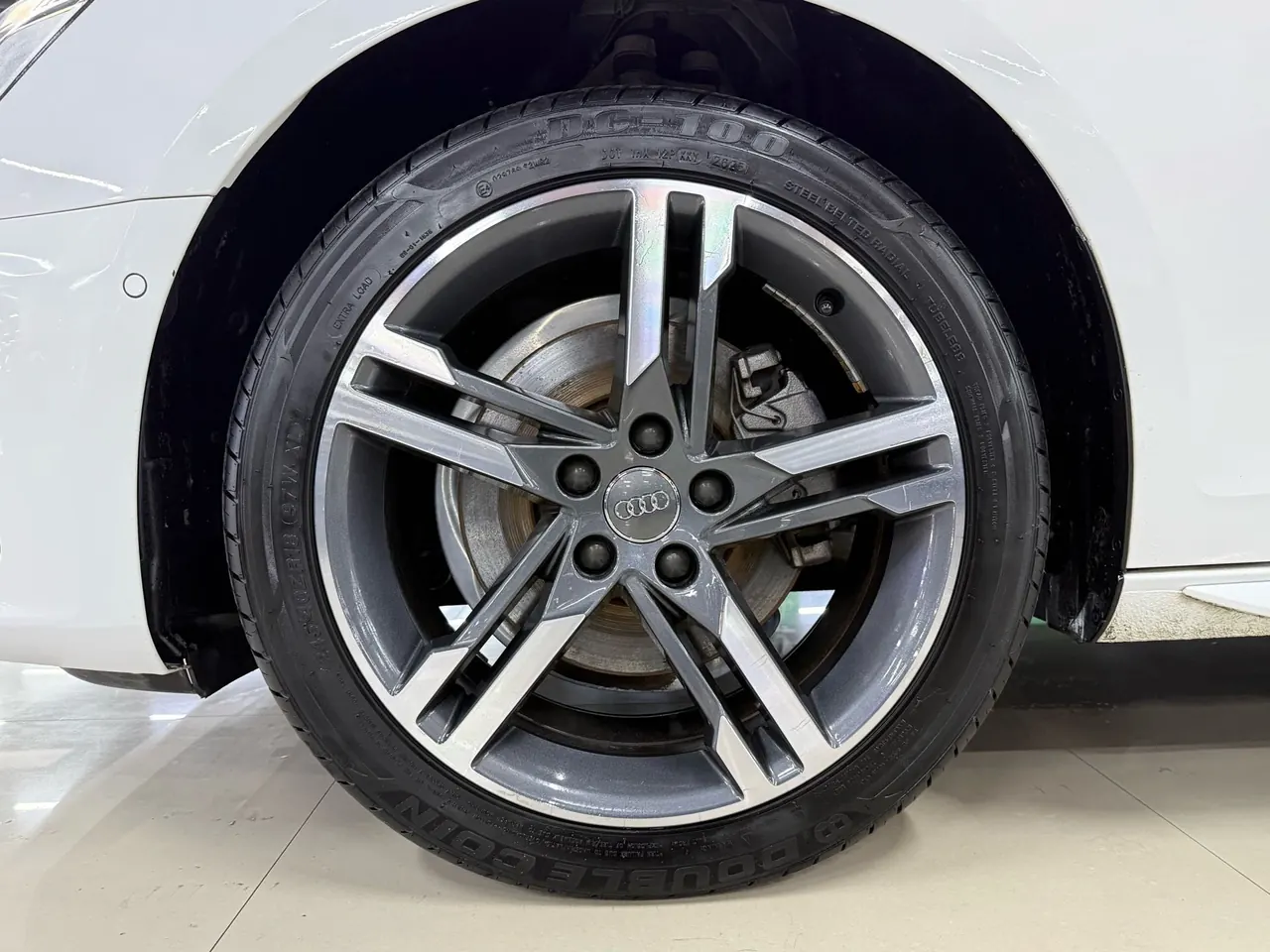 Audi 2020 A4L 2.0TFSI 40TFSI Deluxe Dynamic Automatic 6
