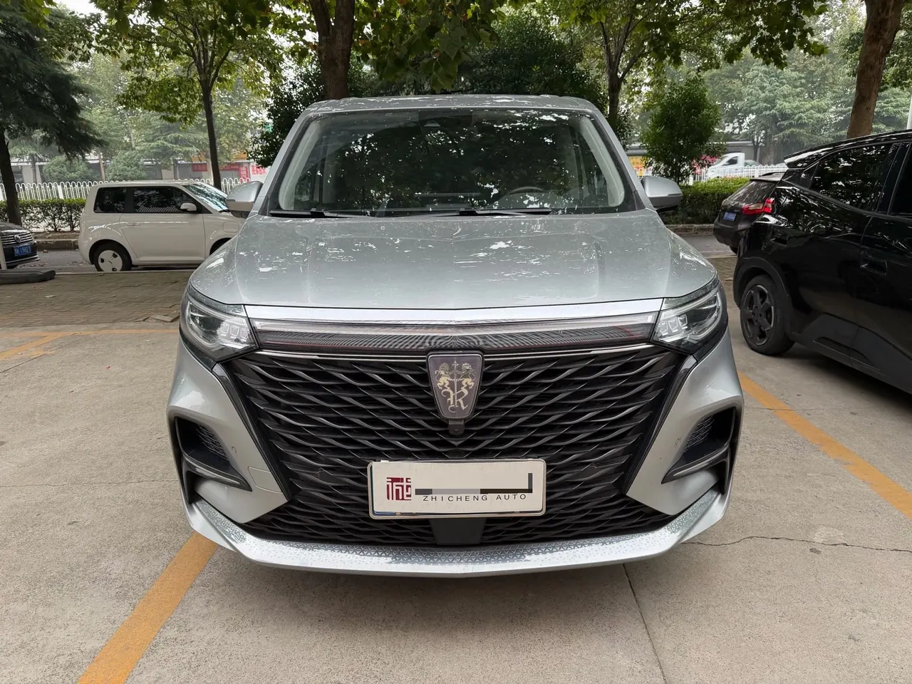 Roewe 2021 iMAX8 2.0TGI 400TGI Supreme Series Honorable Edition Automatic Gear 2