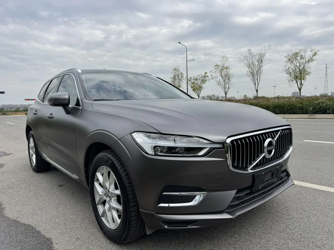 Volvo 2020 XC60 2.0T T5 4-wheel drive smart luxury automatic gear 3