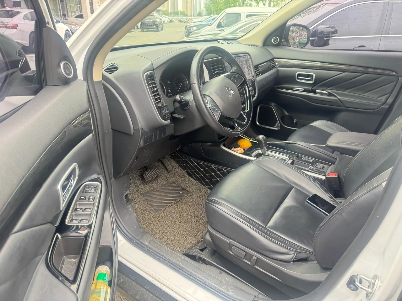 Mitsubishi 2020 Outlander 2.0 Stepless Two-Drive Enjoy Edition 5-seat Automatic Gear 3