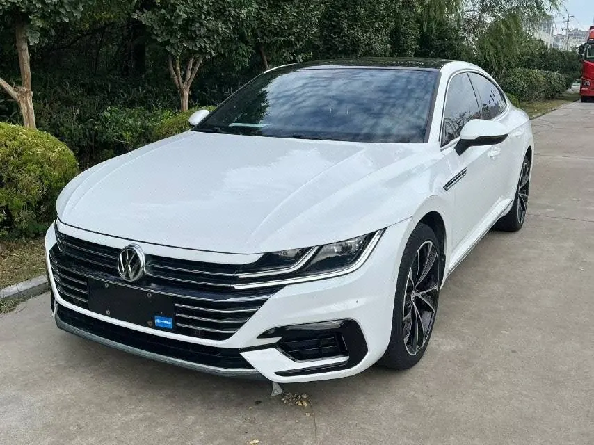 Volkswagen 2020 CC 2.0TSI 330TSI Huayan Edition Automatic Gear - View 1