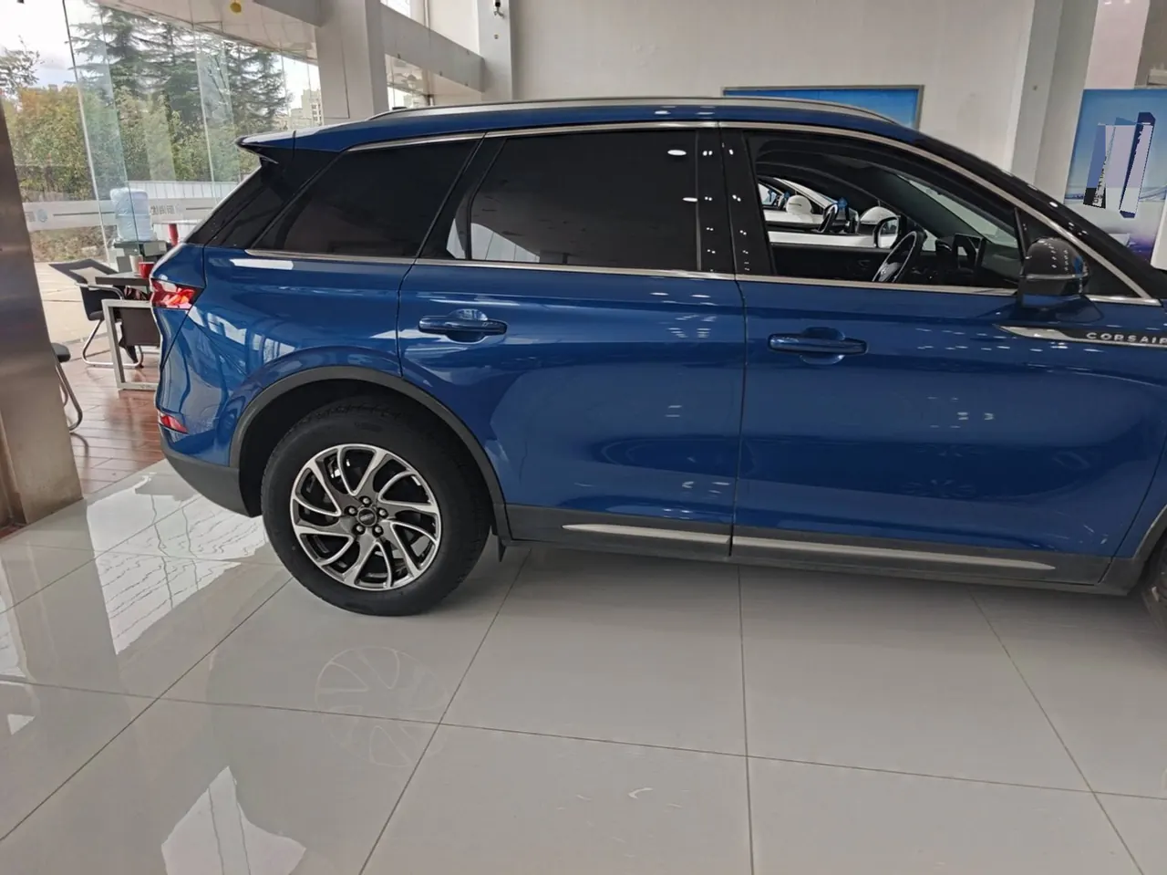 Lincoln 2020 adventurer 2.0T two-wheel drive elegant version of automatic gear 3