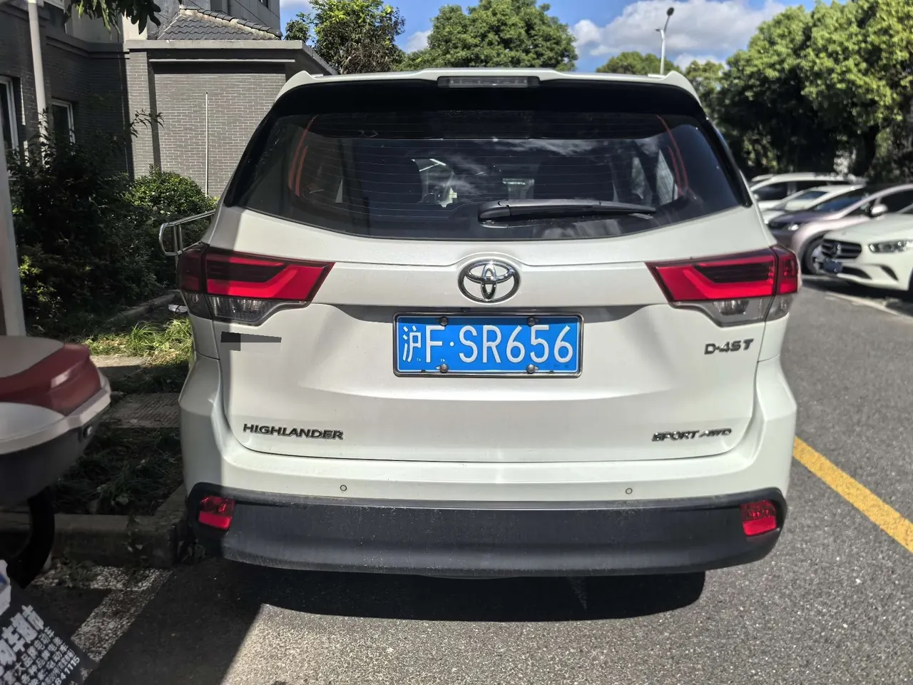 Toyota 2021 Highlander 2.0T 4-wheel drive deluxe 7-seat automatic gear 8