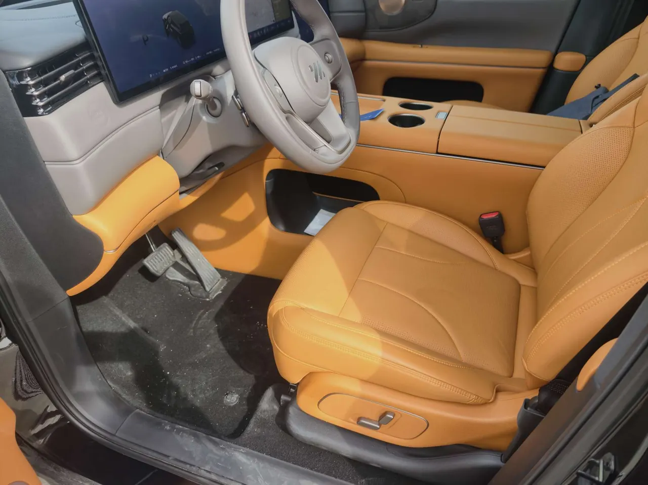 IM 2026 IM LS8 52 Max Luxury Six-seat Automatic Gear 4