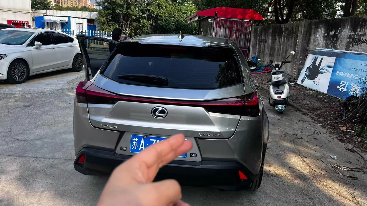 Lexus UX (Imported) 2020 UX260h 2.0 Stepless Exploration Cool Edition Automatic Gear 6