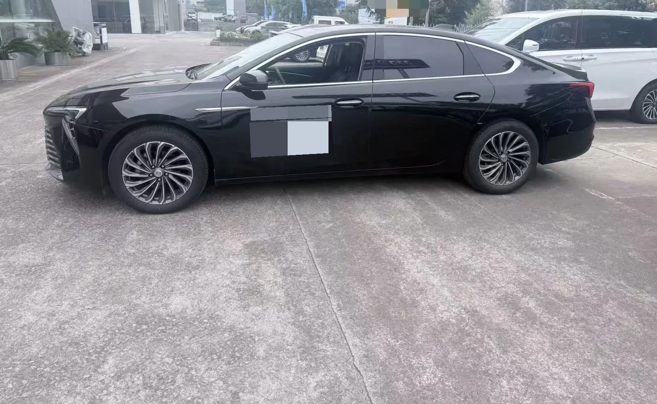 Buick 2026 LaCrosse 2.0T 28T Platinum Edition Automatic Gear 2