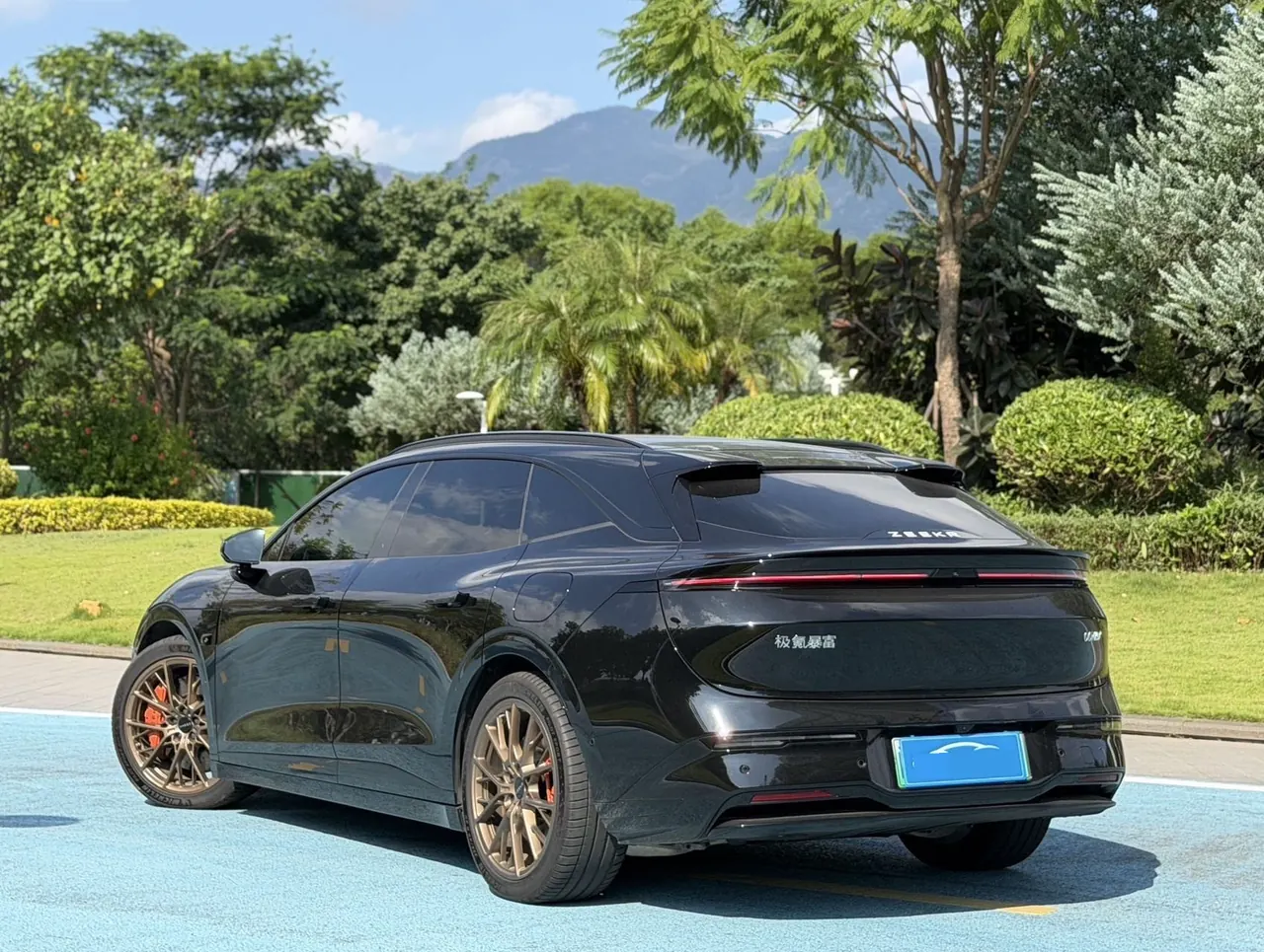 Zeekr 2026 Zeekr 007GT Four-wheel Drive Ultra Edition 103kWh Automatic Gear 6