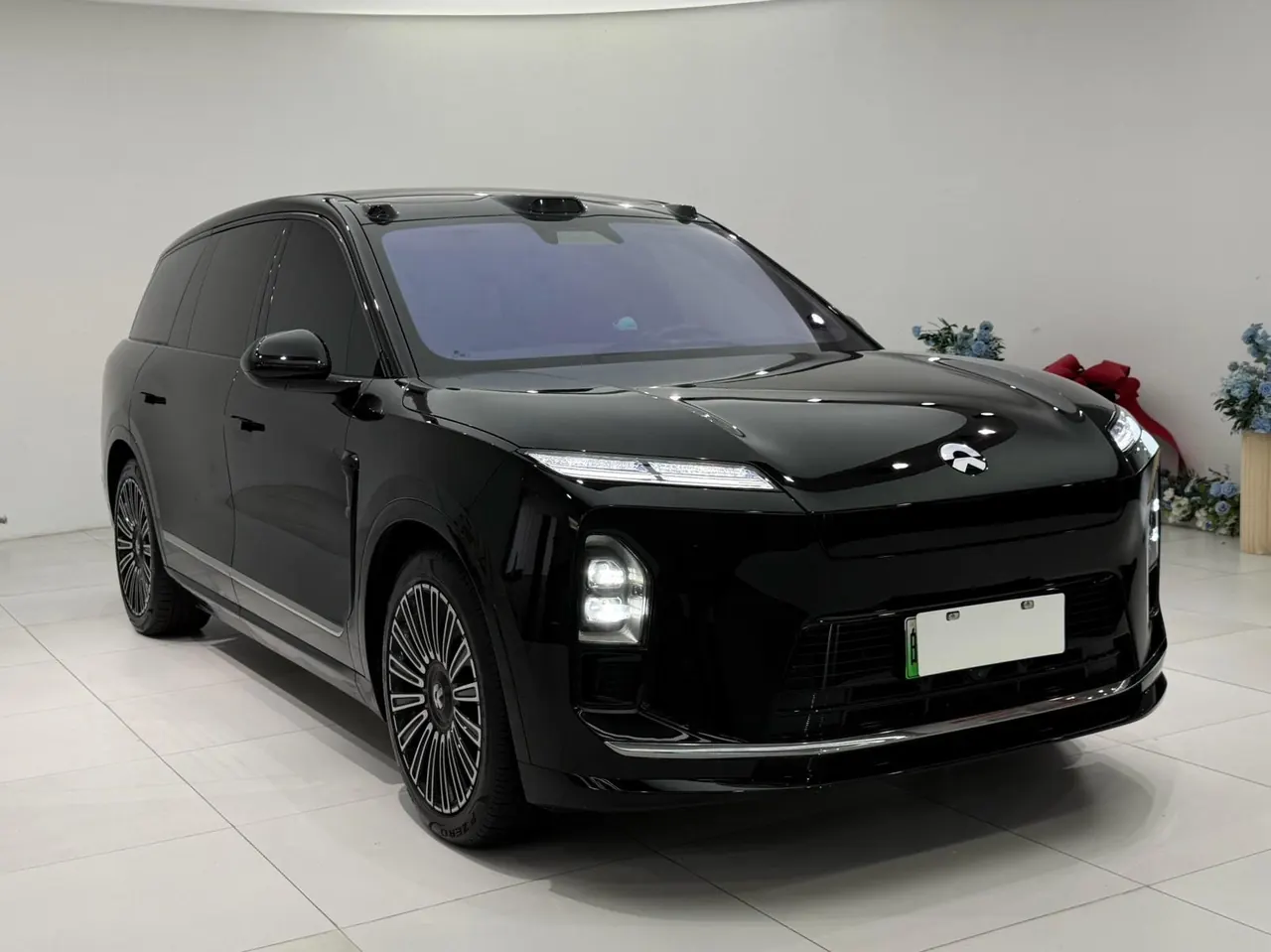 NIO 2026 ES8 6-seat executive deluxe automatic gear 3