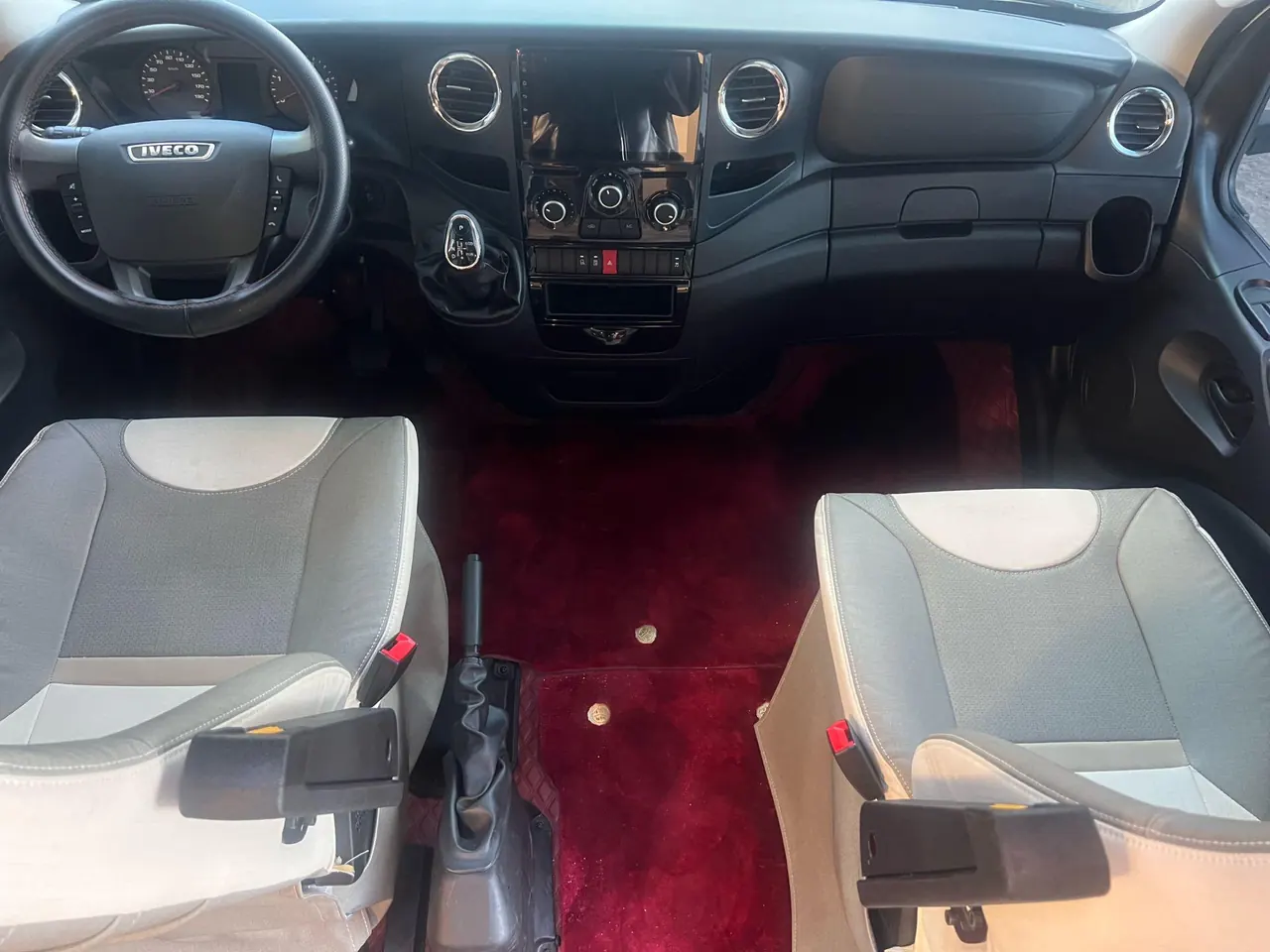 Iveco 2021 Ousheng 3.0T Yunrui Short Shaft Low Top Side Door Automatic Gear 7