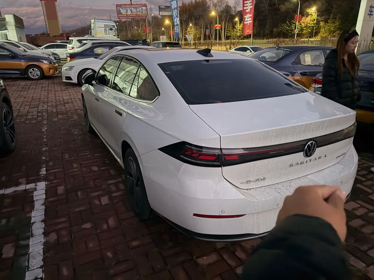 Volkswagen 2026 Sagittarius L 1.5TSI 300TSI Elite Automatic 6