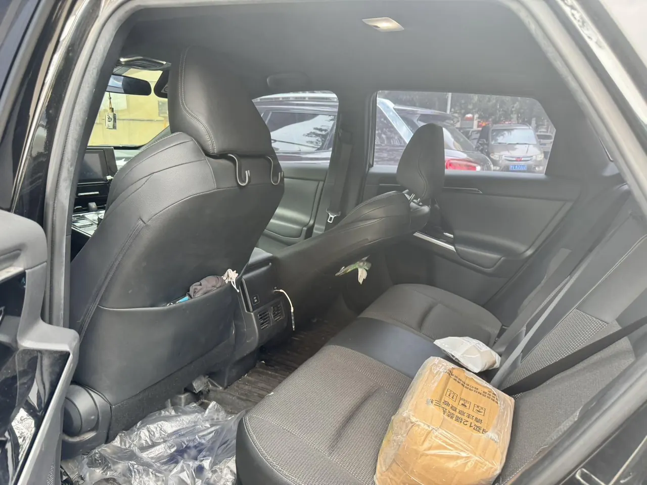 Toyota 2022 bZ4X long endurance Pro automatic gear - View 1