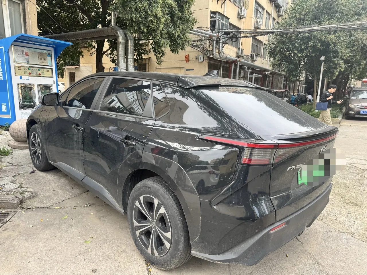 Toyota 2022 bZ4X long endurance Pro automatic gear 5