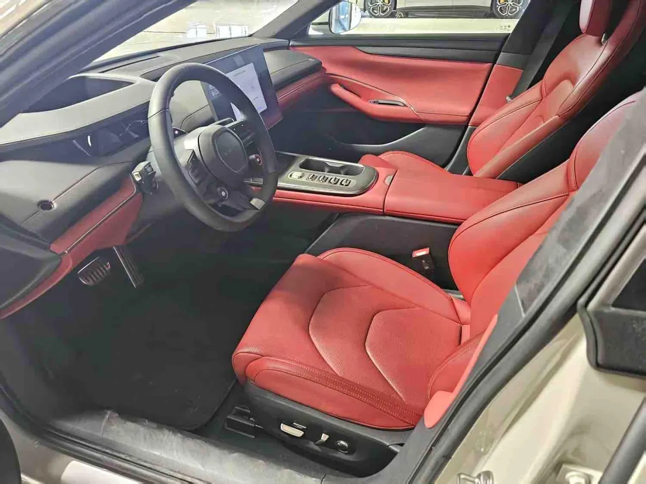 MI 2024 SU 7 800km 4-wheel drive ultra-long endurance high-end smart driving Max version automatic gear 6