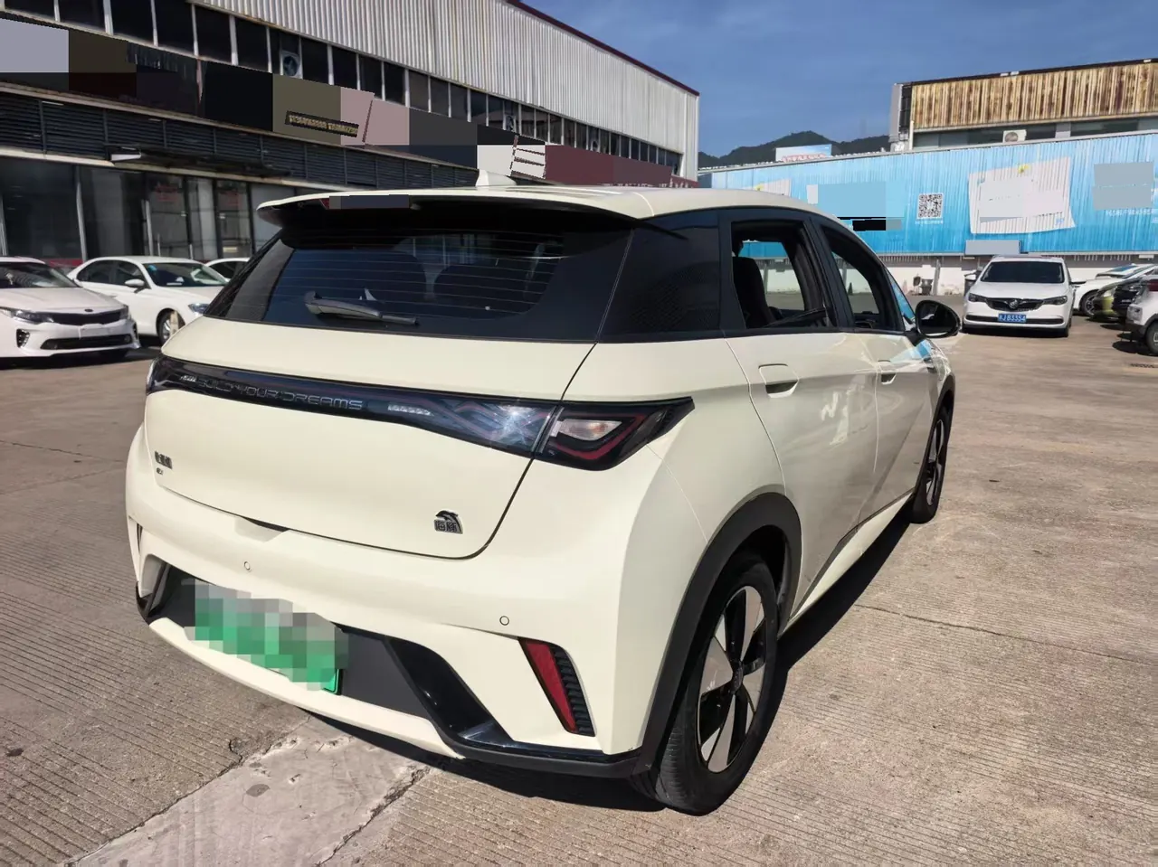 BYD 2023 Dolphin 420km Fashion Edition Automatic 5