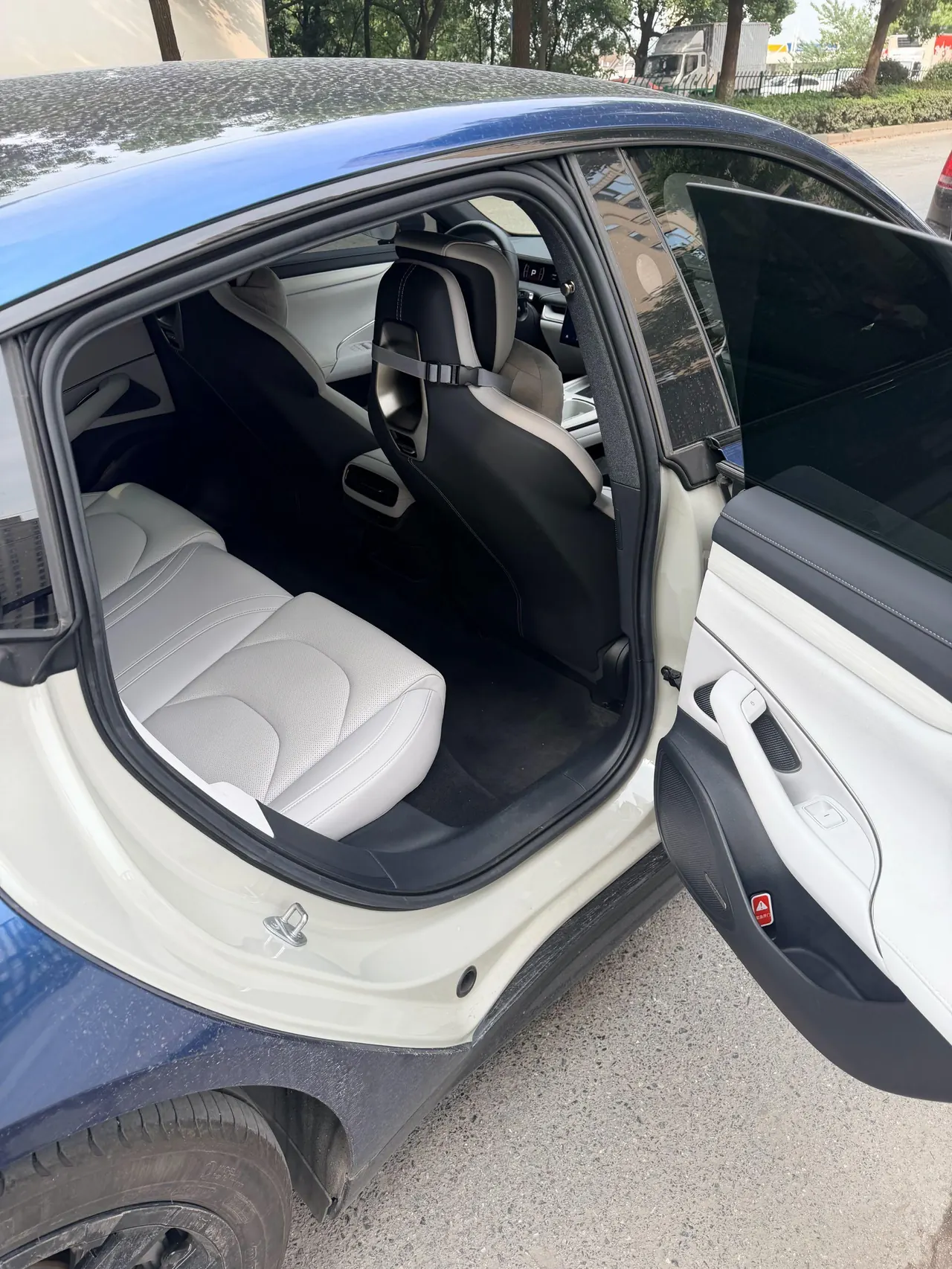 MI 2024 SU 7 700km Rear Drive Long Endurance Smart Driving Edition Automatic Gear 5