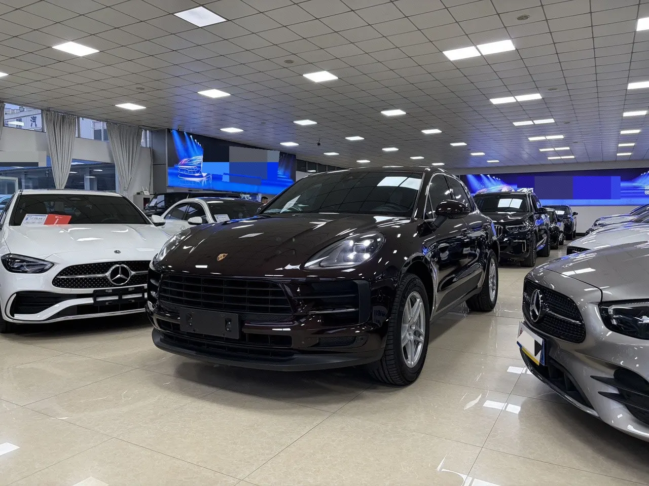 Porsche Macan (Imported) 2021 Macan 2.0T Automatic Gear - View 1