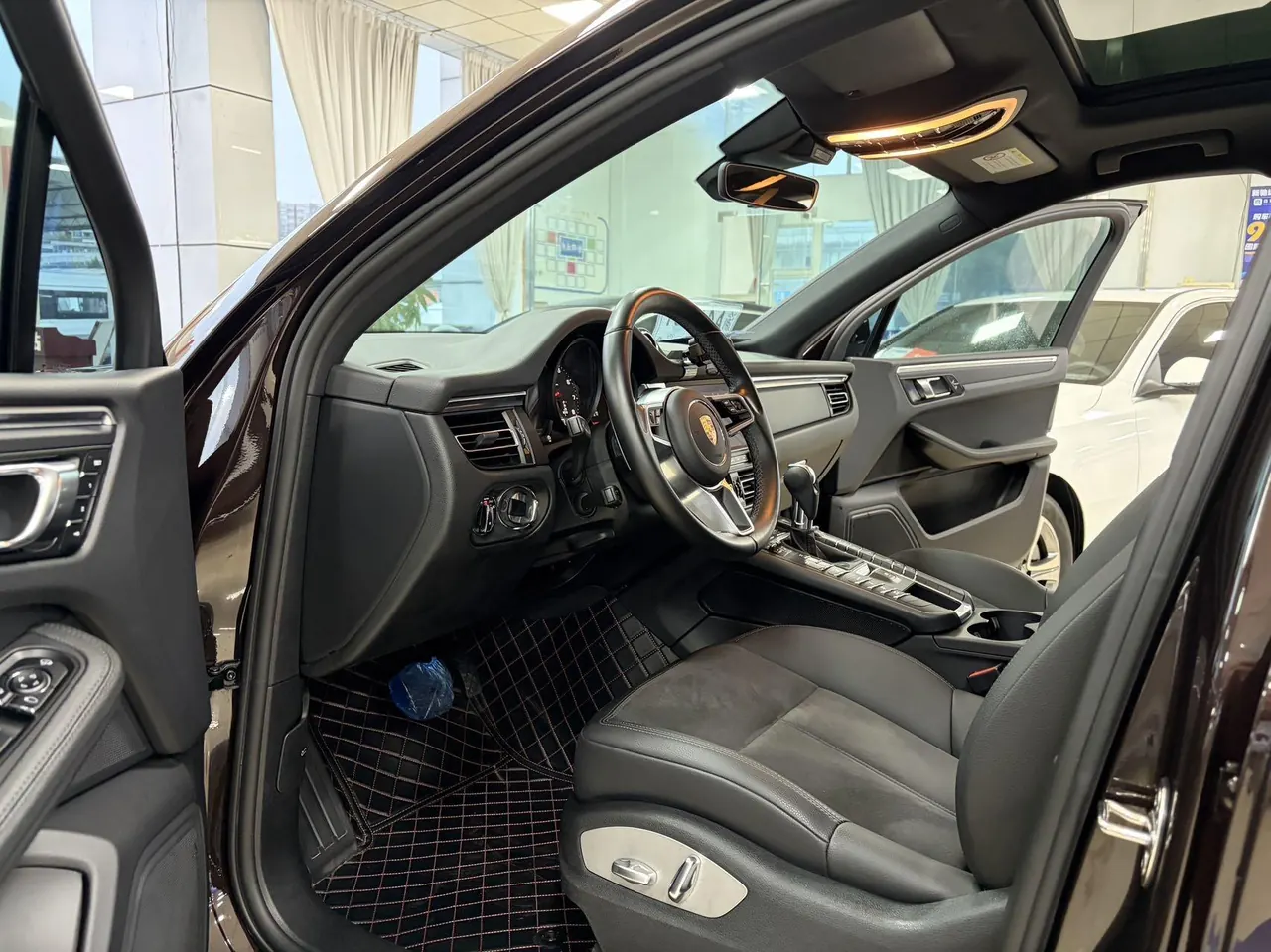 Porsche Macan (Imported) 2021 Macan 2.0T Automatic Gear 4