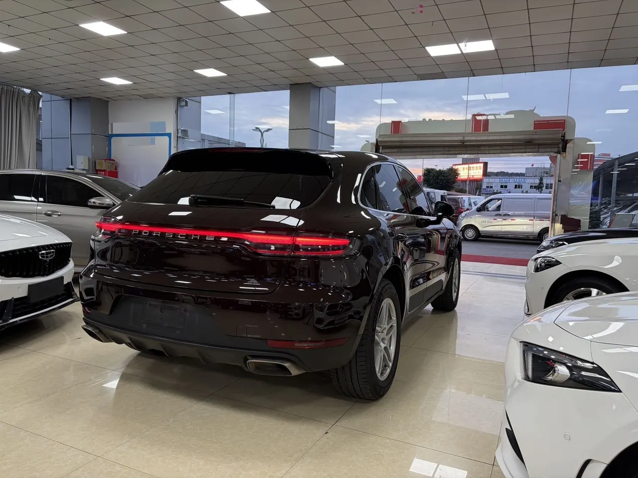Porsche Macan (Imported) 2021 Macan 2.0T Automatic Gear 9