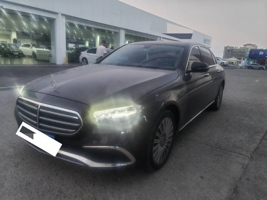 Открыть галерею: Mercedes Benz E-Class 2021 E 300 L 2.0T Fashion Automatic Gear
