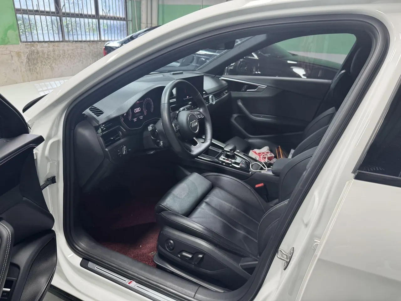 Audi 2023 A4L 2.0TFSI 40TFSI Deluxe Dynamic Automatic 8