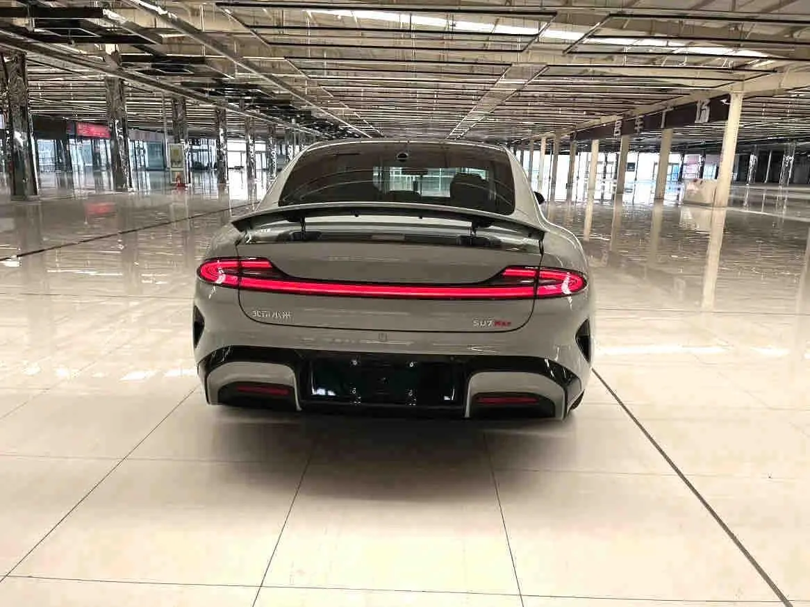 MI 2024 SU 7 800km 4-wheel drive ultra-long endurance high-end smart driving Max version automatic gear 6