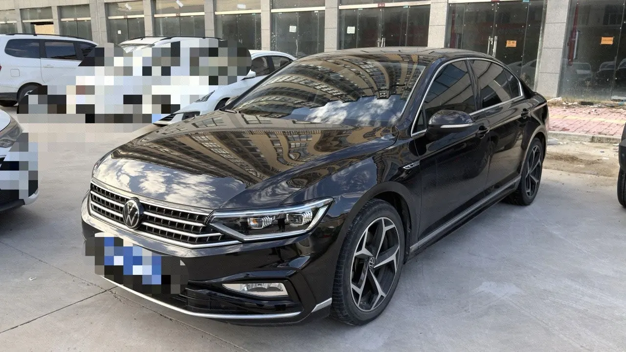 Открыть галерею: Volkswagen 2024 Magotan 2.0TSI 330TSI 2 million luxury automatic gear