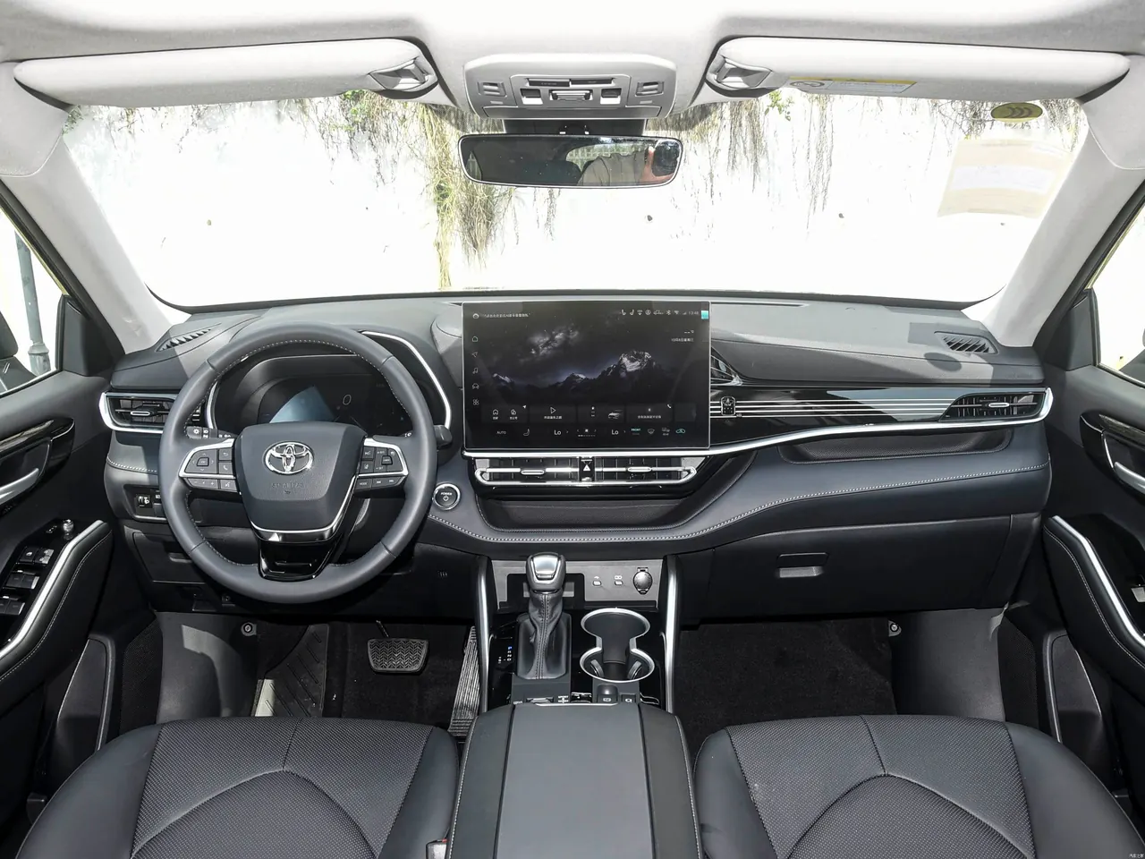 Toyota 2024 Highlander Dual Engine 2.5 Stepless Intelligent Electric Hybrid Four-wheel Drive Premium Edition 7-seat Automatic Transmission 2