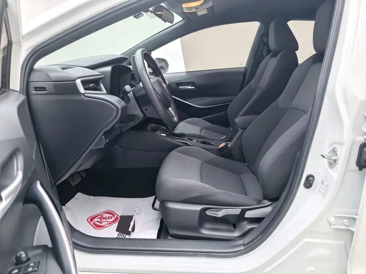 Toyota 2022 Lei Ling Shuangqing 1.8H Stepless Enterprising Automatic Gear 10