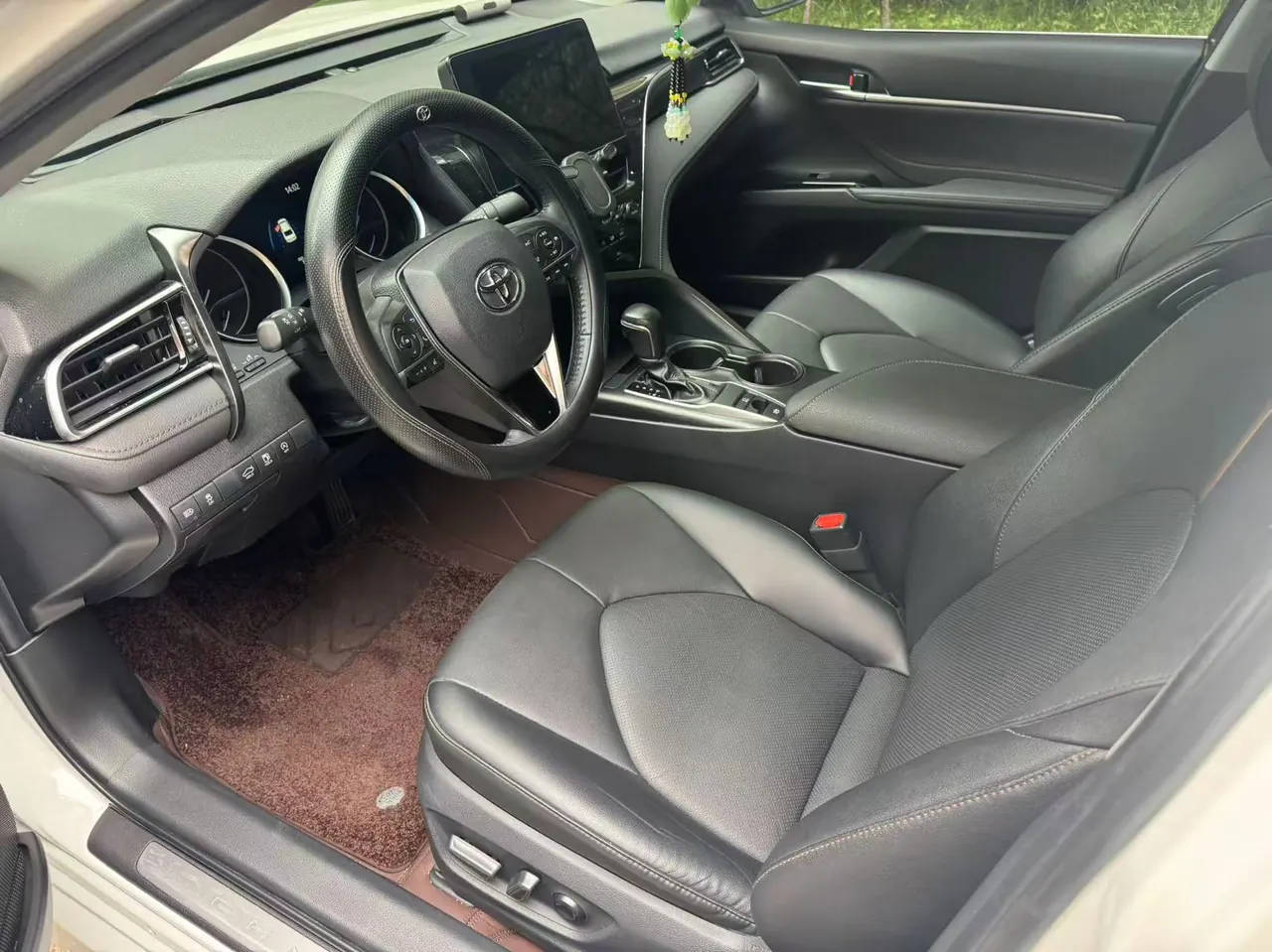 Toyota 2021 Camry 2.0G Stepless Deluxe Edition Automatic Gear 2