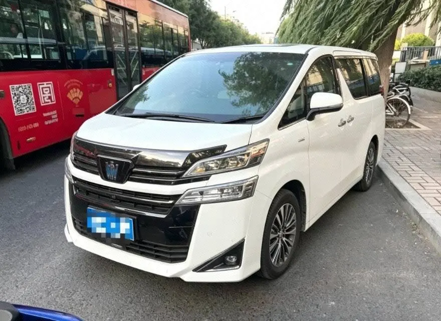 Toyota WILF (Imported) 2021 Crown WILF 2.5 Stepless Crown HV Distinguished Edition Automatic Gear - View 1