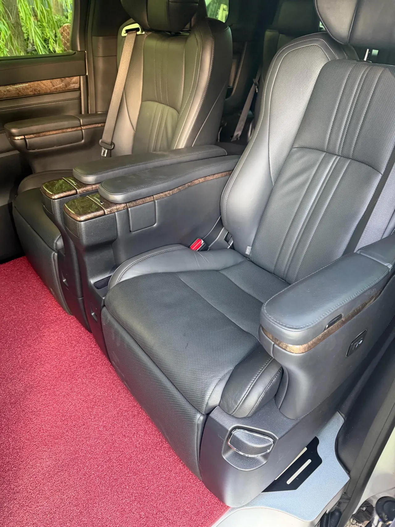 Toyota WILF (Imported) 2021 Crown WILF 2.5 Stepless Crown HV Distinguished Edition Automatic Gear 2