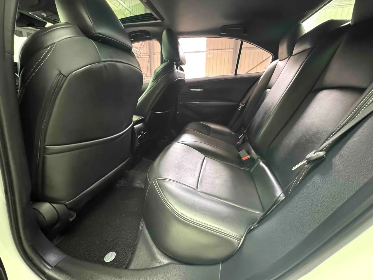 Toyota 2023 Lei Ling 1.2T Stepless 185T Deluxe Automatic Gear 4