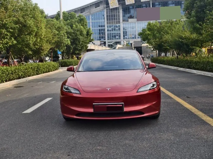 Tesla 2023 Model 3 Rejuvenation Edition Rear Wheel Drive Automatic Transmission 2