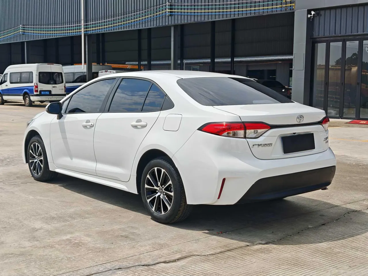 Toyota 2024 Lei Ling 1.2T Stepless 185T Deluxe Automatic Gear 13