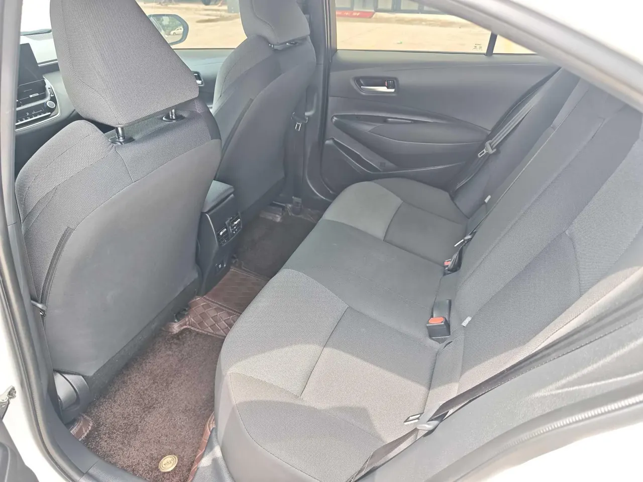 Toyota 2024 Lei Ling 1.2T Stepless 185T Deluxe Automatic Gear 4
