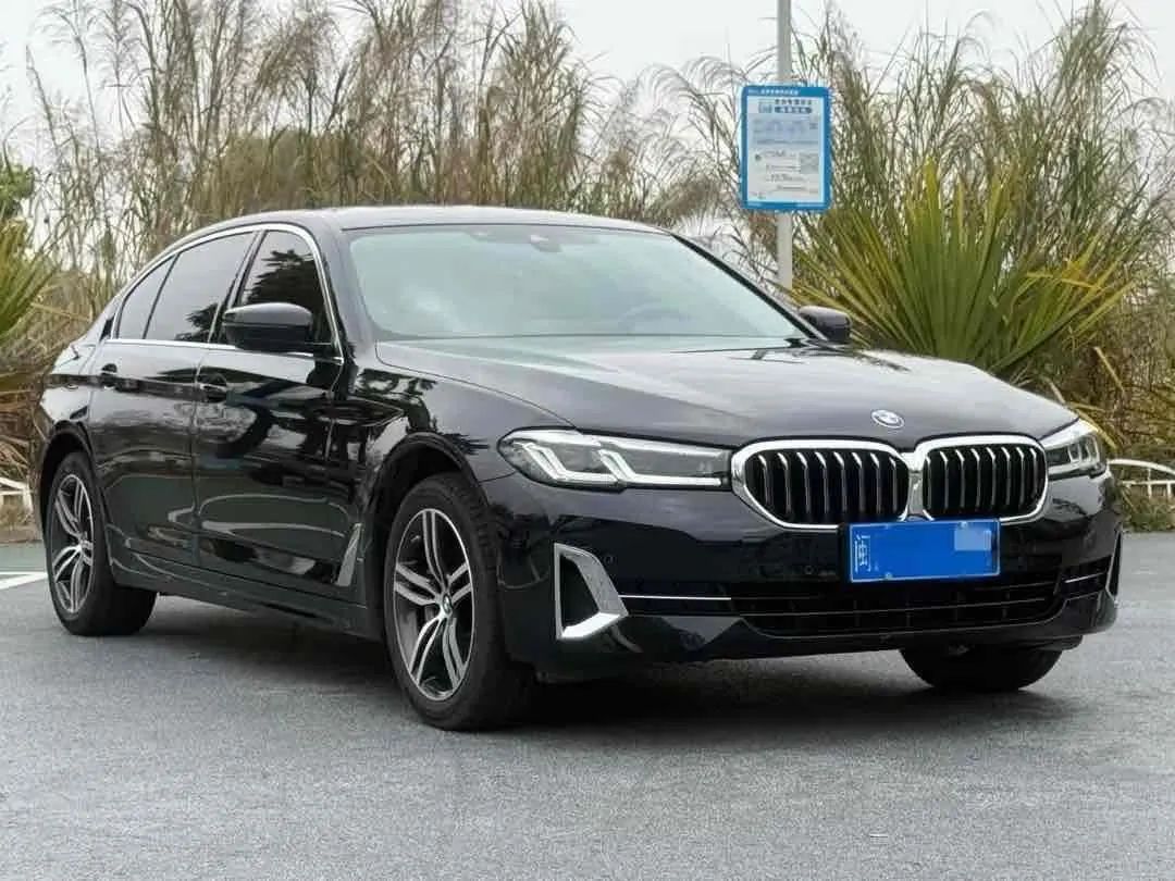 BMW 5 Series 2022 530Li 2.0T Leading M Sports Suit (Change 2) Automatic Gear 3