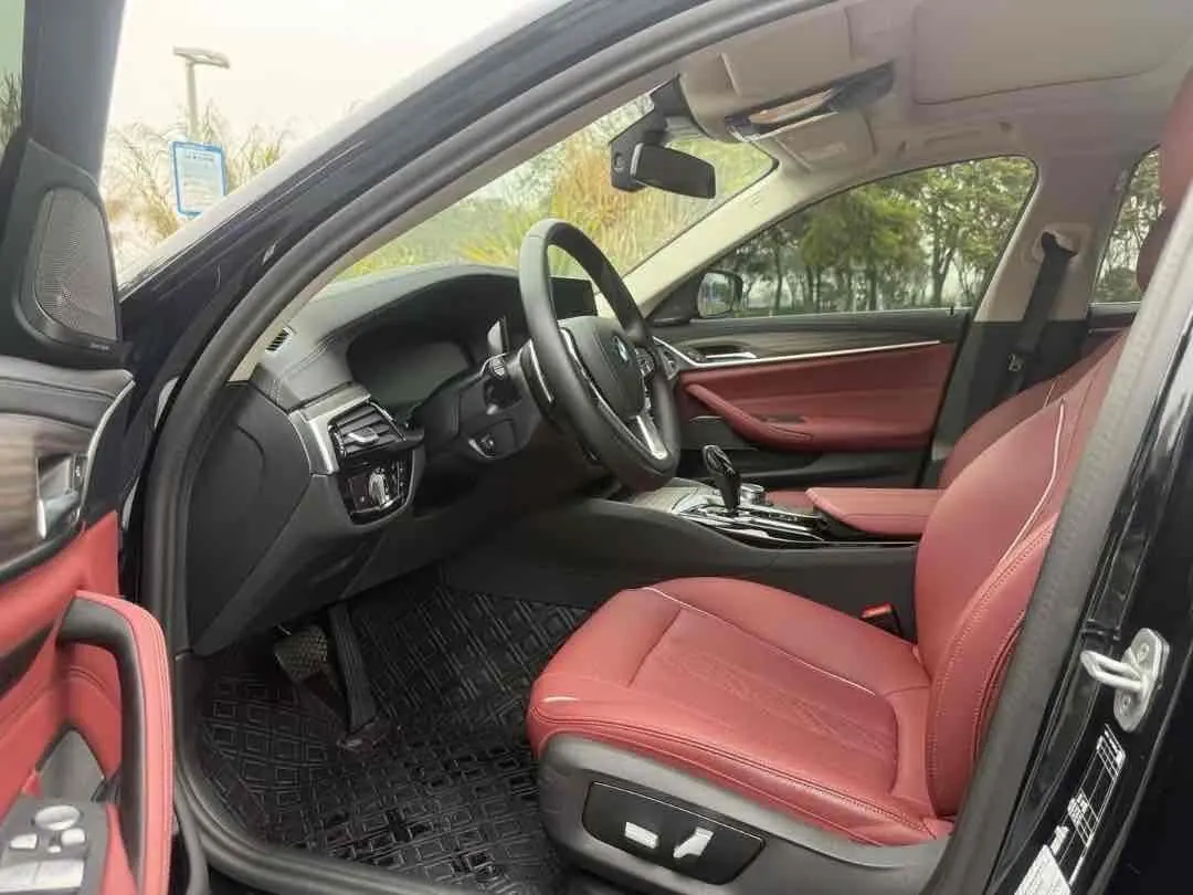 BMW 5 Series 2022 530Li 2.0T Leading M Sports Suit (Change 2) Automatic Gear 4
