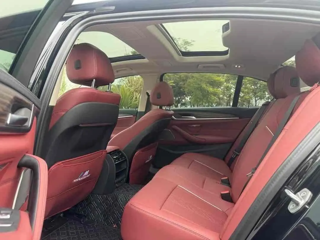 BMW 5 Series 2022 530Li 2.0T Leading M Sports Suit (Change 2) Automatic Gear 5