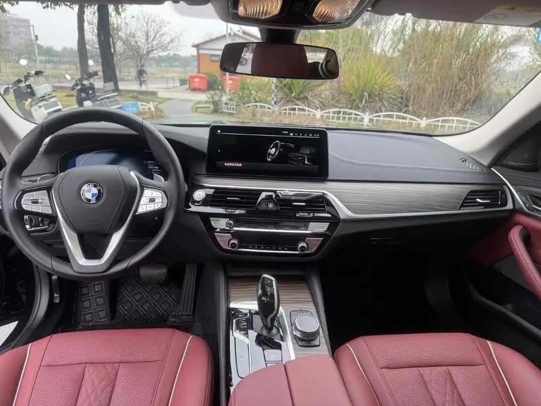 BMW 5 Series 2022 530Li 2.0T Leading M Sports Suit (Change 2) Automatic Gear 6