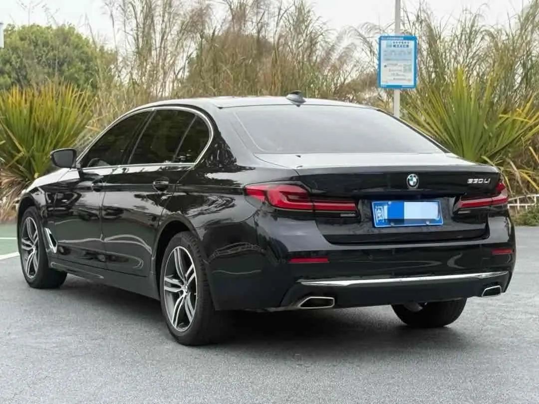 BMW 5 Series 2022 530Li 2.0T Leading M Sports Suit (Change 2) Automatic Gear 7